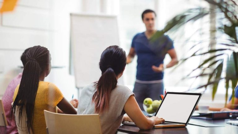 60 % av arbetarna kommer att behöva skaffa sig ny kompetens under de kommande åren, enligt Randstad