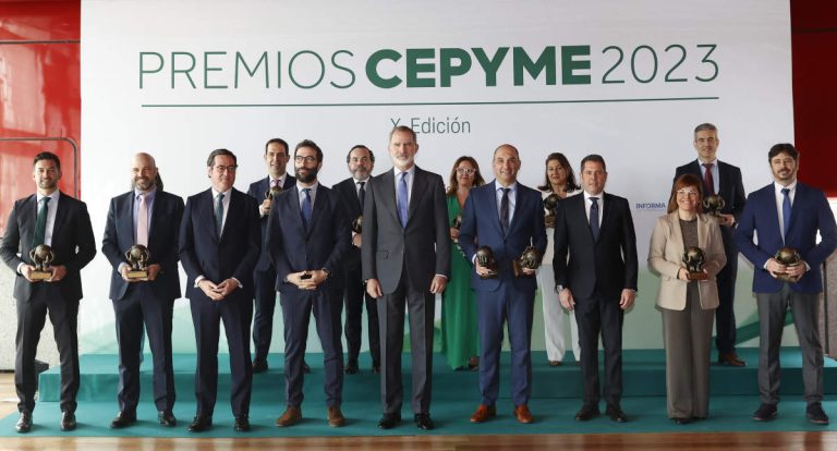CEPYME delade ut sina utmärkelser för 2024 till egenföretagare och framstående små och medelstora företag med hjälp av…