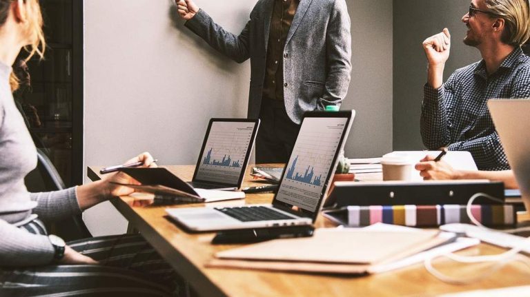 Vad är BAIT (Earnings Before Interest and Taxes)?