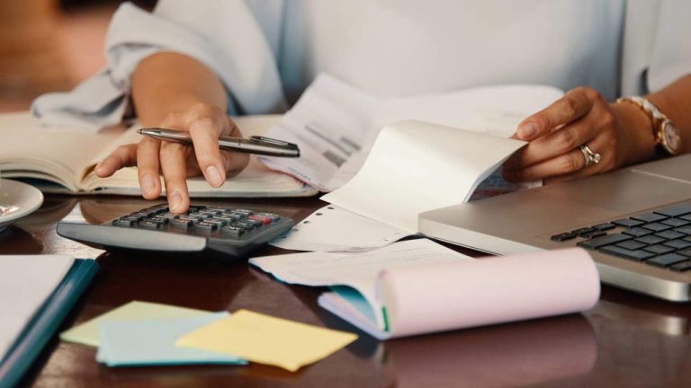 Alla egenföretagare kommer inte att kunna dra nytta av det nya systemet, förklarar Skatteverket