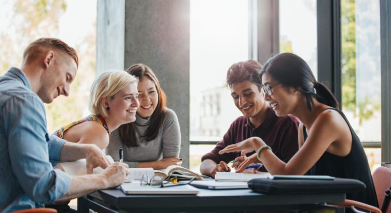 Vad är en europeisk examen och hur skulle den fungera?