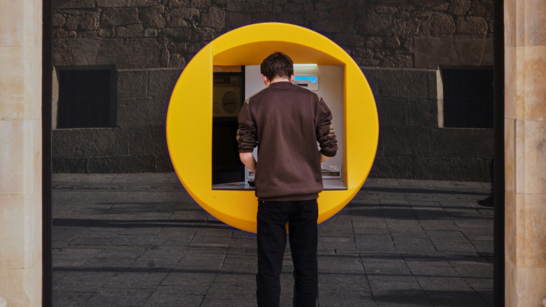 Vilka typer av bankverksamhet finns?