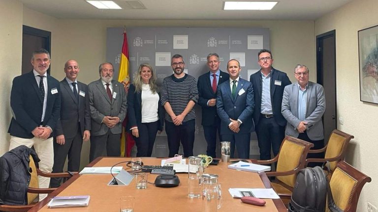 ATA överför till regeringen anspråken från egenföretagare som är dedikerade till hälsosektorn