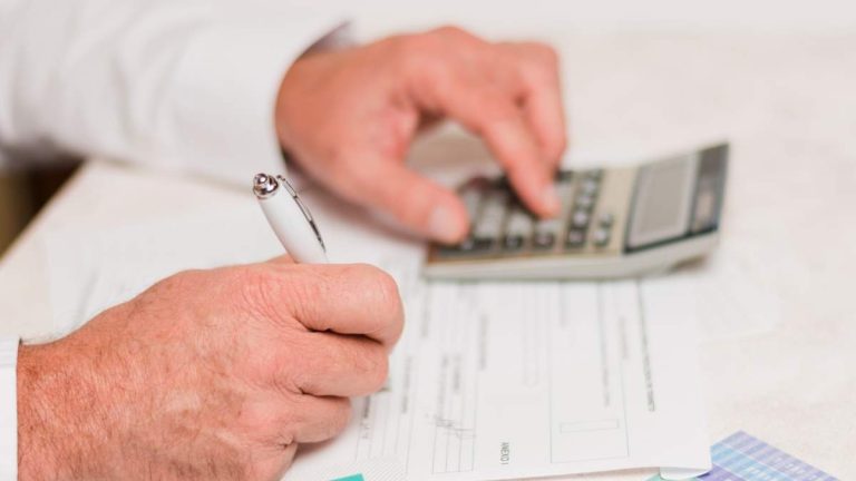 Egenföretagare kan i realtid kontrollera statusen för sin inkomståterbetalning.