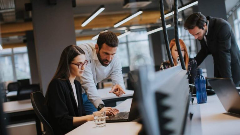 Extremadura kommer att subventionera egenföretagare som anställer anställda med upp till 13 500 euro