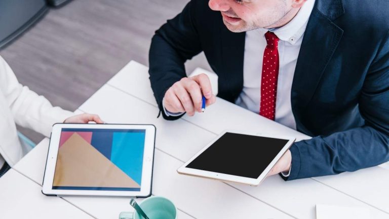 Denna torsdag öppnar Santander deadline för att begära stöd för företagande och anställning av unga