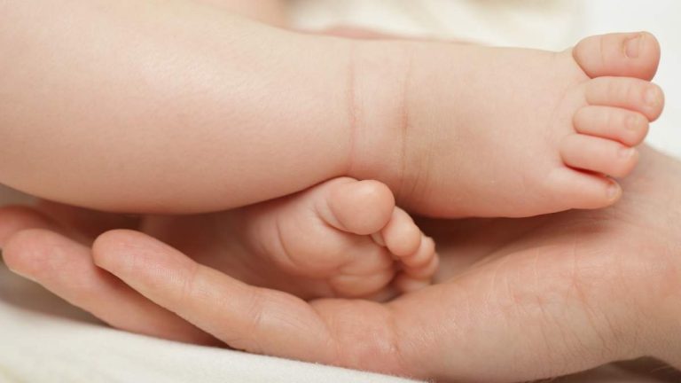 Egenföretagare i Andalusien kan begära stöd på upp till 7 200 euro för familjeförlikning