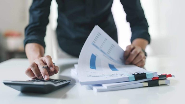 Egenföretagare tidigarelägger presentationen av sin INKOMST: fler återbetalningar och för ett större belopp