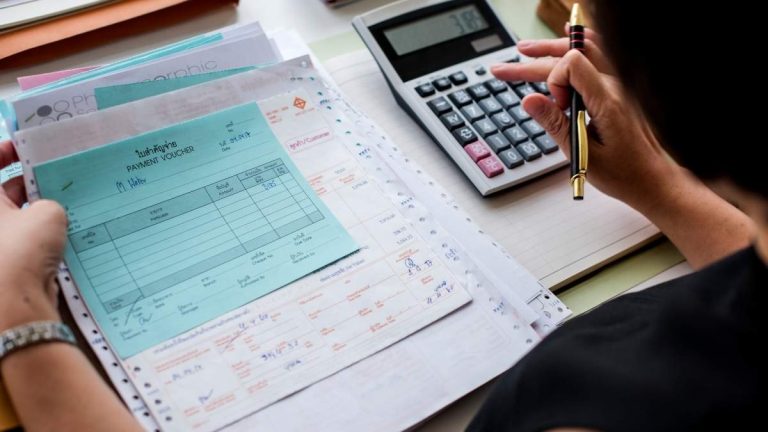 Finansministeriet kan beslagta affärsfakturor för att driva in en skuld från en leverantör