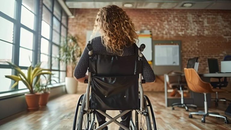 Villkor under vilka vissa egenföretagare kan ta ut två permanenta invaliditetspensioner