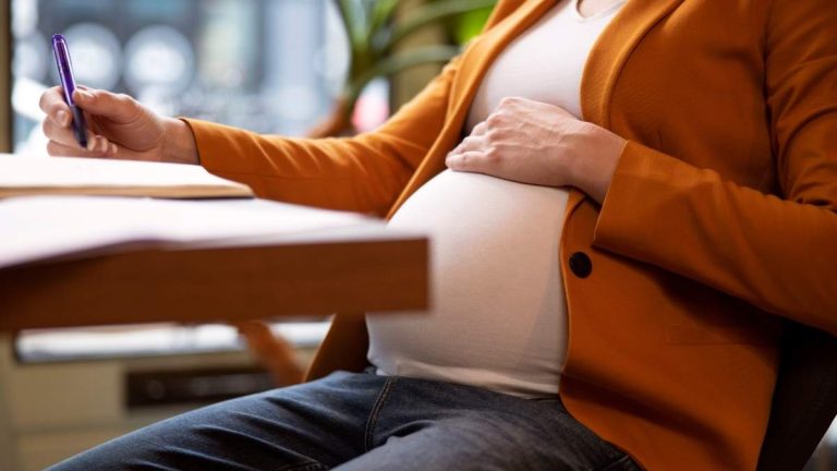 ATA begär att egenföretagare ska kunna subventionera sin substitution från och med den sjätte graviditetsmånaden