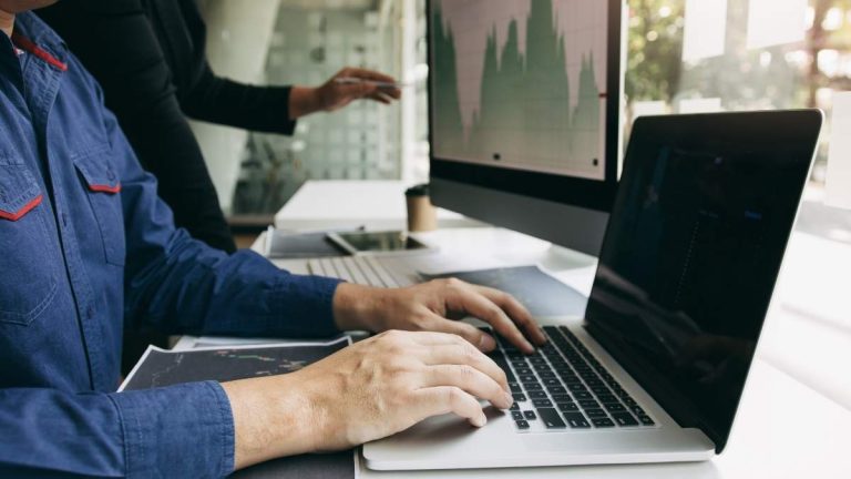 Högsta domstolen begränsar de fall där statskassan kan registrera egenföretagares datorer