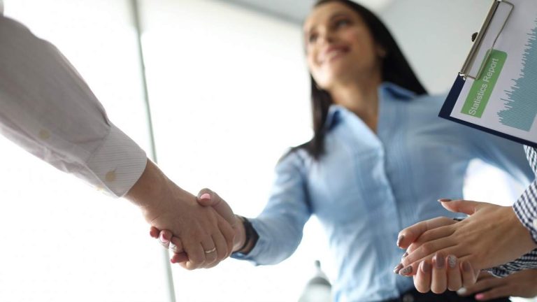 Egenföretagare som anställer anställda för första gången måste begära detta dokument från socialförsäkringen