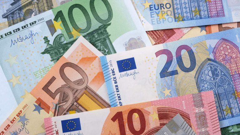 En tredjedel av spanjorerna planerar att göra inköp för mer än 500 euro under årets sista kvartal