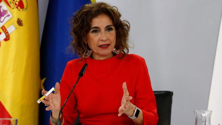 Skattinspektionerna ökar på egenföretagare som använder företag för att slippa betala skatt