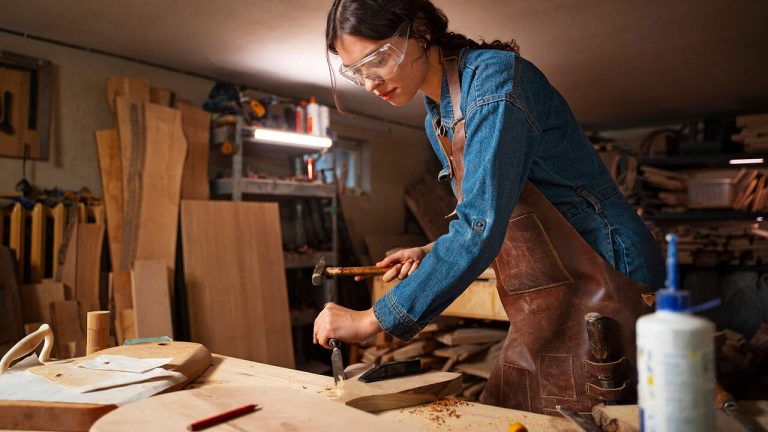 En av tre egenföretagare har svårt att anställa anställda och 20 % kan inte göra det