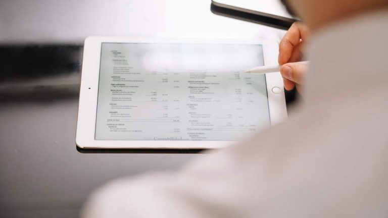 Elektronisk faktura: kommersiella och industriella företag är de som använder den mest