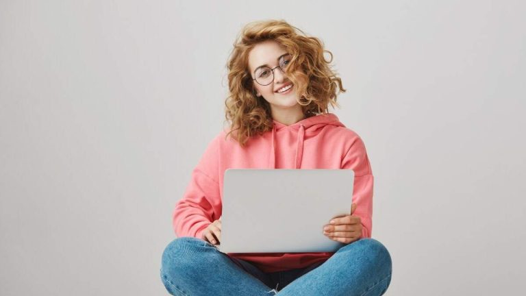 Finansministeriet har en virtuell assistent för att svara på frågor som rör egenföretagare om moms