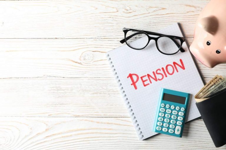 Kan egenföretagare fortsätta att bidra till sina pensionsplaner efter pensioneringen?