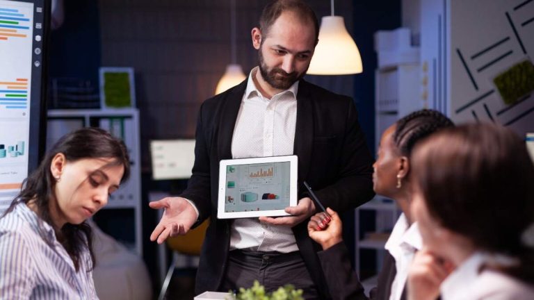 Red.es lanserar nytt Digital Kit-hjälpmedel: upp till 29 000 euro och med artificiell intelligens tillämpad