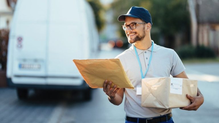 Det är så företag kan veta om de anställer falska egenföretagare och kan få sanktioner.