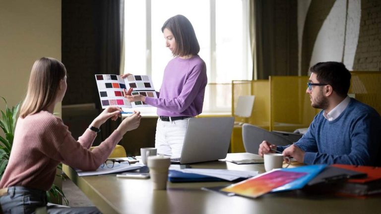 Förra året skapades 120 000 företag, det högsta antalet sedan 2008, även om de var koncentrerade till tre autonoma regioner