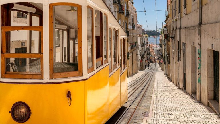 Portugal varnar för 2 300 spanska små och medelstora företag vid antikorruptionsåtgärder om de inte vill bli böter
