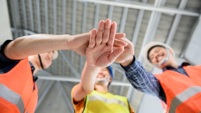 Nytt direkthjälp så att Cantabrias småföretag investerar i jobbsäkerhet