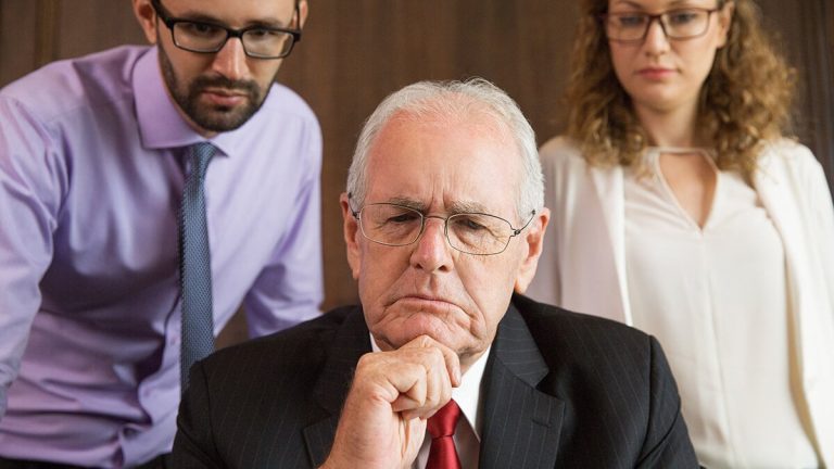 Partnerna till ett små och medelstora företag kan böter av en cyberattack även om det är av misstag av en anställd