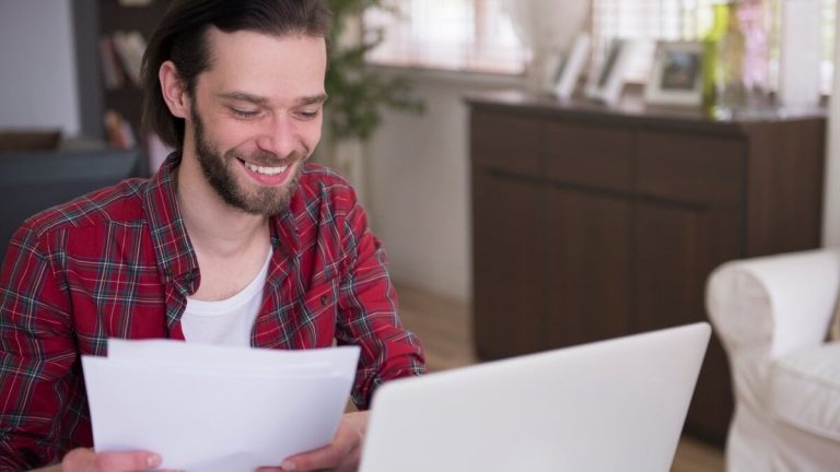 Publicerade den nya inkomstmodellen som gör det möjligt för självföretag att korrigera fel vid den tiden