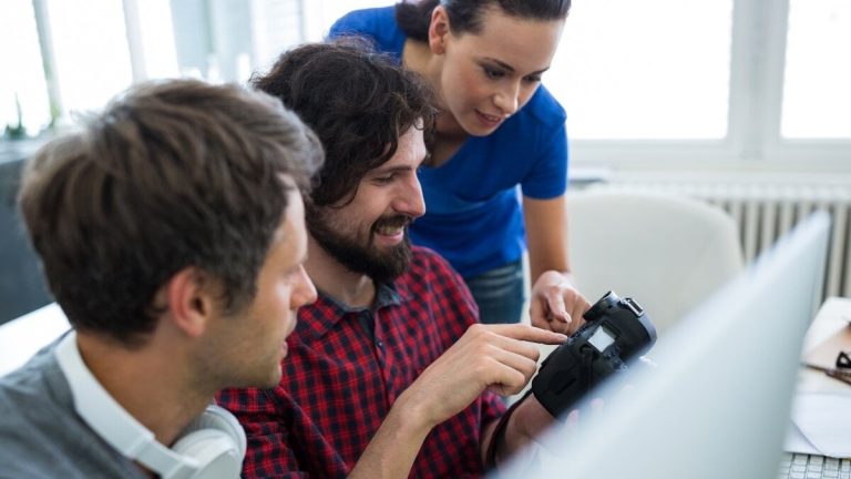 Galicia påminner om att hantverkare och köpmän redan kan begära hjälp för digitalisering