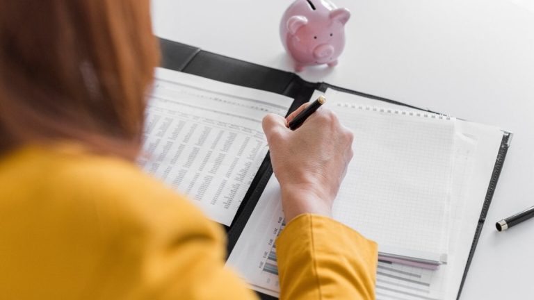 Guide för företag med få anställda för att göra ersättning utan att bryta mot dataskydd