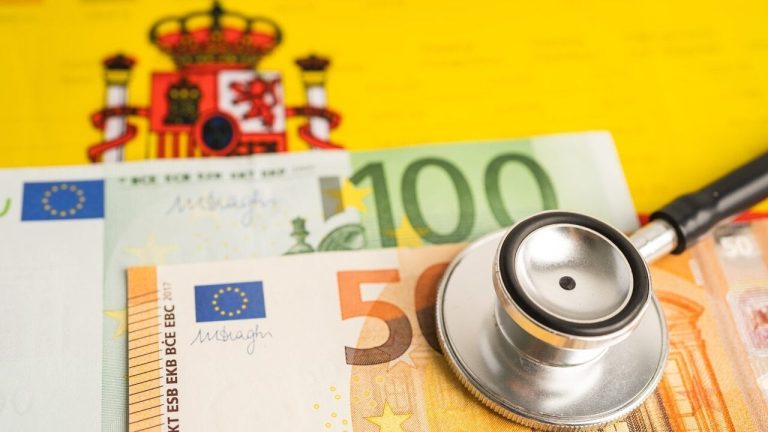 Självarbetslösa skulle betala 255 euro mindre i hyran i år om deras skatter anpassar sig till inflationen