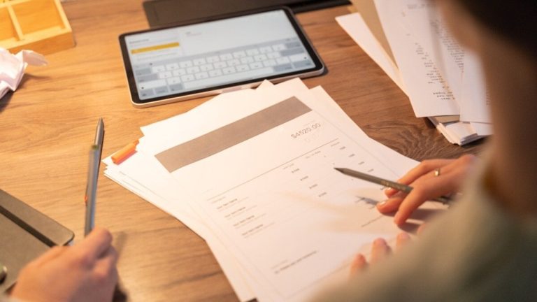 Social trygghet åtar sig att returnera 430 000 autonomer kvoterna de betalade för mer