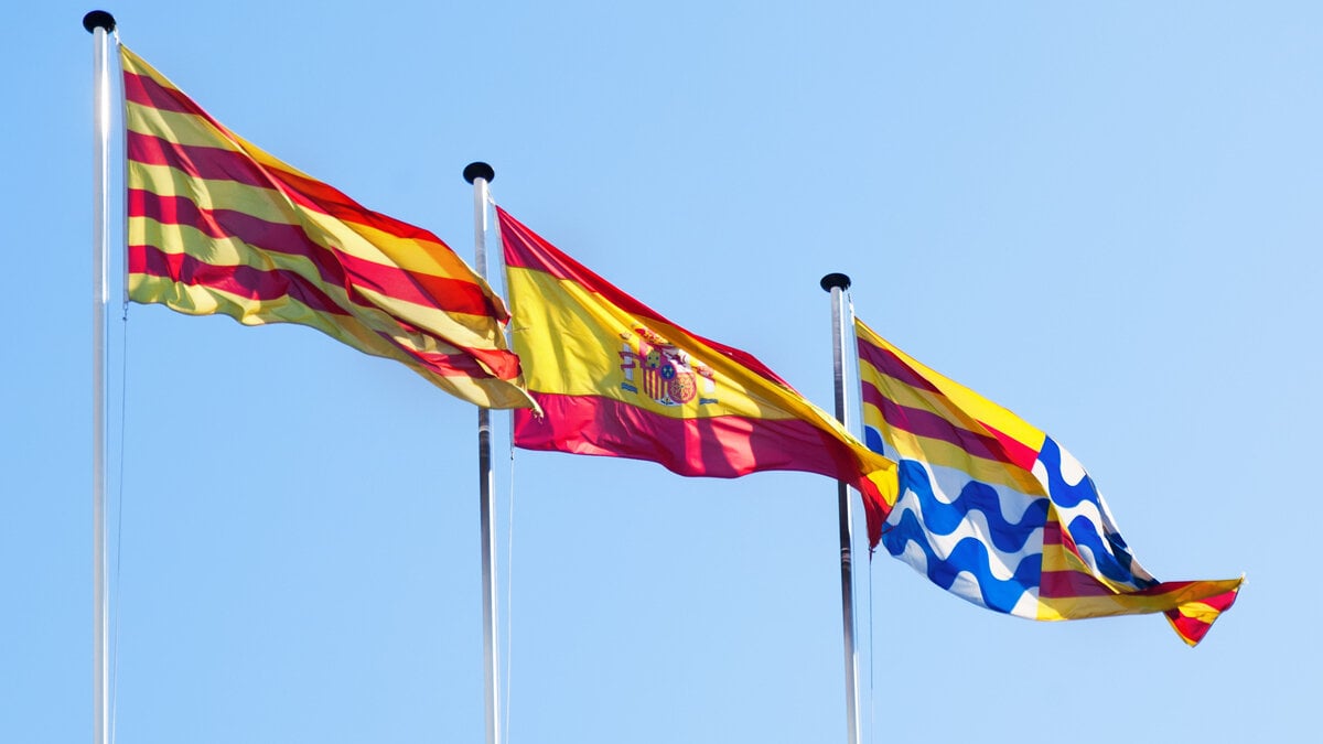 Regeringen vill införa mer katalanska till självarbetslösa och små och medelstora företag och tillämpa större sanktioner