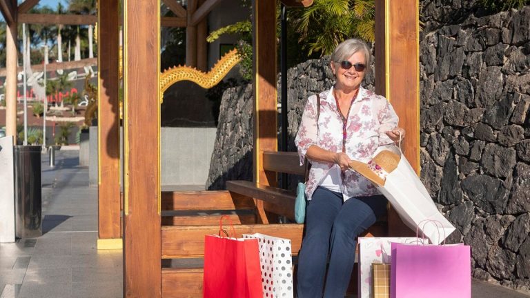 50% av företagen kan försvinna om de inte ansluter sig till sina kunder och är användbara