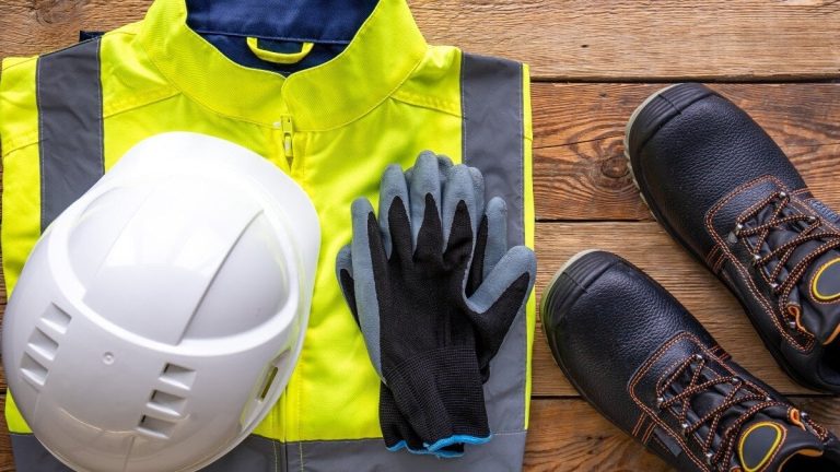 Betydelsen av arbetskläder för självföretagare: Hur man väljer en uniform för att skilja ditt varumärke