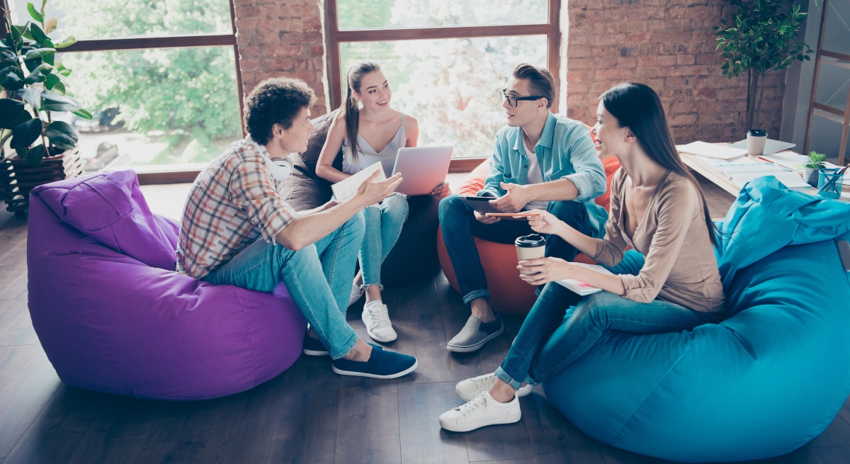 Varför ska yrkesverksamma överväga företagets forskarutbildningar?