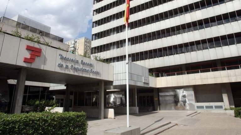 Social trygghet kommer att införa en lägsta bas på 1 000 euro för att inte presentera hyran för 324 000 autonoma