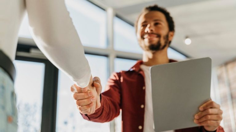 Förändringar i kontrakt och anställningserbjudanden från små och medelstora företag och frilansare: EU vill sanktionera Spanien