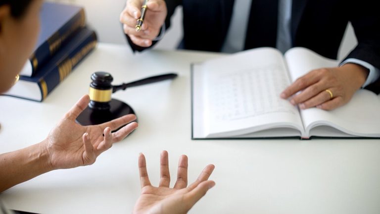 Således kan de göra anspråk på det självtillverkade mer intresset om statskassan höll en avkastning och vann stämningen