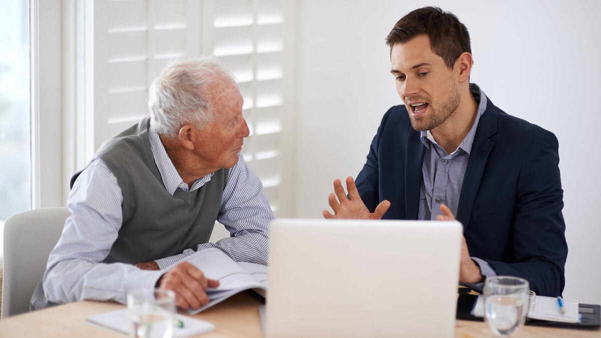 En kongress försöker ansluta äldre autonoma med andra ungdomar för att rädda tusentals företag