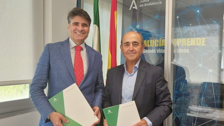 Andalusiska självarbetslösa kan implementera den fria elektroniska fakturan