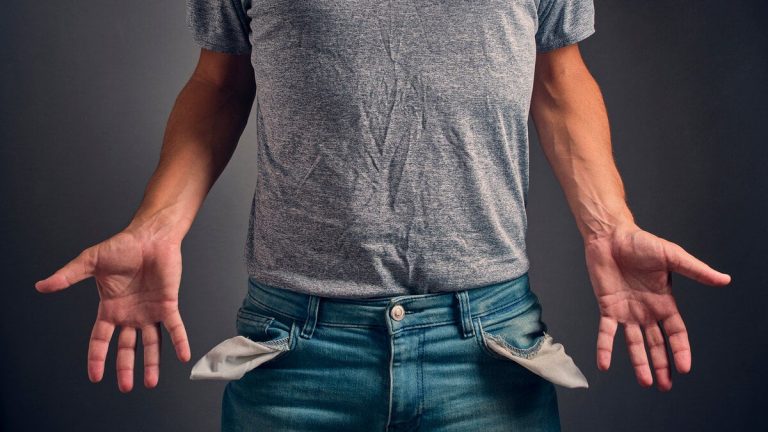 Finansieringsfladdermusrekord i insamlingen mot det ekonomiska obehaget för det autonoma