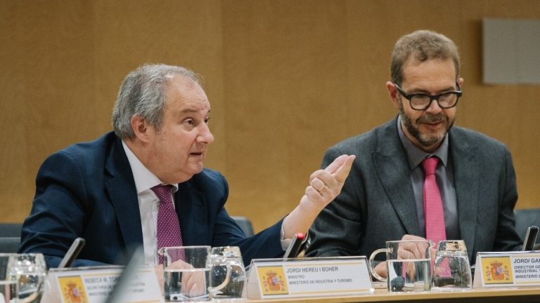 Regeringen lanserar de statliga privata pengarobservatorierna för att övervaka affärsbetalningar