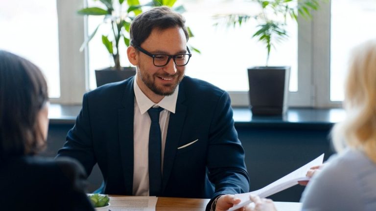 Hur man upptäcker arbetskraftsinspektion till falska frilansare 2025