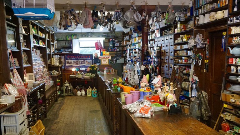 Rioja -handlare med affärer i små städer kan be om hjälp av upp till 8 000 euro