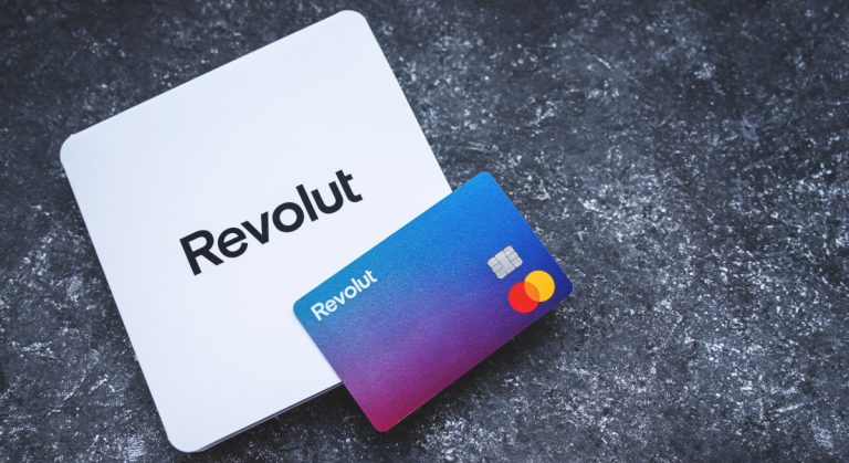 REVOLUT för att fylla 400 roller mitt i västeuropeiska rekryteringsdrivna