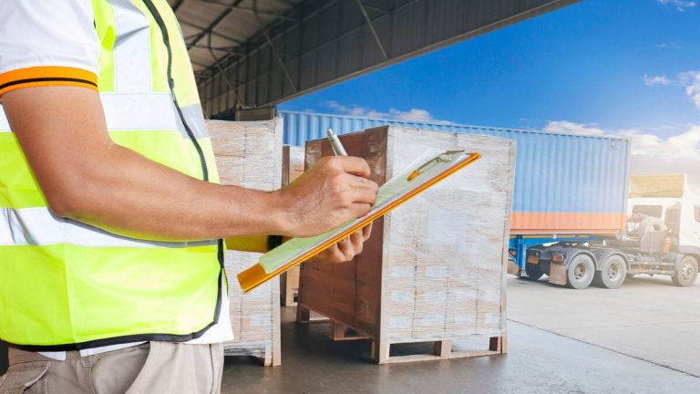 Eurobarometer: Spanska små och medelstora företag exporterar mer än resten i EU, men de kolliderar med mer byråkrati