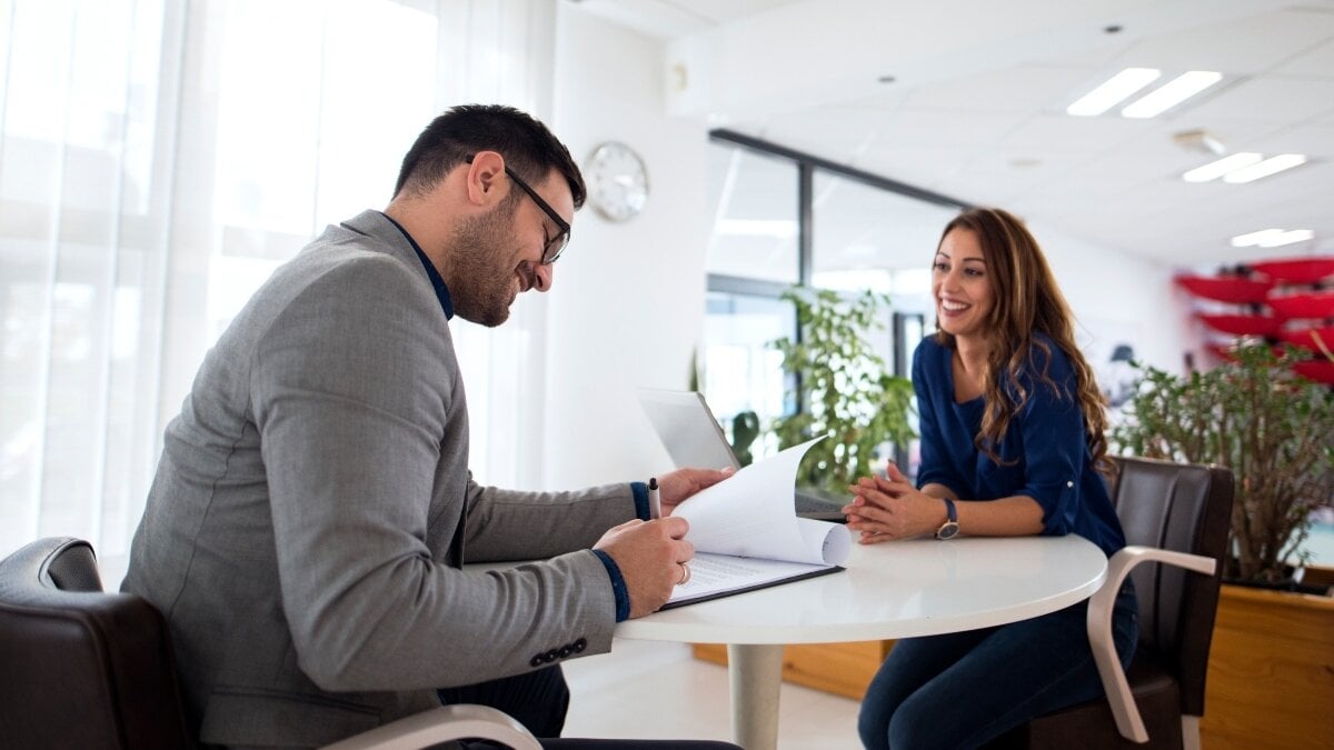 Utökade AIDS så att Självarbetslösa och små och medelstora företag i Andalusien anställer nya anställda